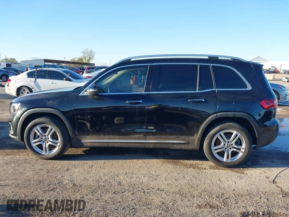 2020 Mercedes-Benz GLB 250 z VIN WDC4M4GB3LW006004, wystawiony jako IAAI lot #41214662 z przebiegiem 46 653 mil mil oraz . Historia ofert i sprzedaży dostępna na DreamBid. Obrazek 14.