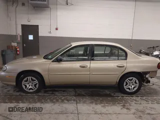 2005 Chevrolet Classic with VIN 1G1ND52F25M126197, listed as a IAAI auction lot 41635127 with 218,168 mi miles. Bid and sale history available at carsss.com. Image 15.