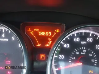 2014 Nissan Note SV z VIN 3N1CE2CP6EL434780, wystawiony jako IAAI lot #42692153 z przebiegiem 78 669 mil mil oraz . Historia ofert i sprzedaży dostępna na DreamBid. Obrazek 7.