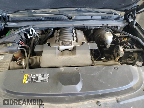 2019 Cadillac Escalade ESV Luxury with VIN 1GYS4HKJ2KR138634, listed as a Copart auction lot 53454755 with 104,098 mi miles and Salvage title. Bid and sale history available at DreamBid. Image 12.