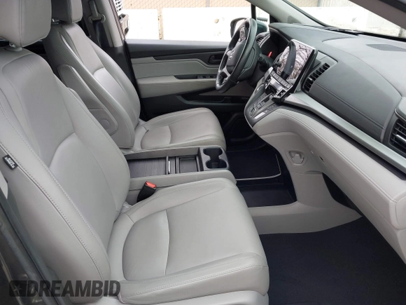 2019 Honda Odyssey EX-L with VIN 5FNRL6H70KB095795, listed as a IAAI auction lot 41535095 with 66,226 mi miles. Bid and sale history available at carsss.com. Image 5.