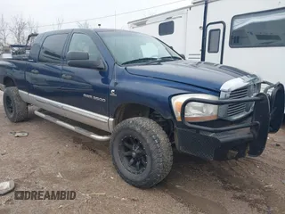 2006 Dodge Ram 3500 Laramie with VIN 3D7LX39C66G175614, listed as a IAAI auction lot 41381392 with 197,319 mi miles. Bid and sale history available at carsss.com. Image 1.