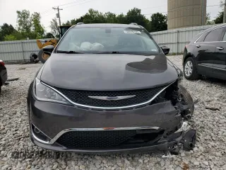 2020 Chrysler Pacifica Touring L z VIN 2C4RC1BG0LR137402, wystawiony jako Copart lot #58410145 z przebiegiem 52 050 mil mil oraz Nie do naprawy • Non repairable. Historia ofert i sprzedaży dostępna na DreamBid. Obrazek 5.