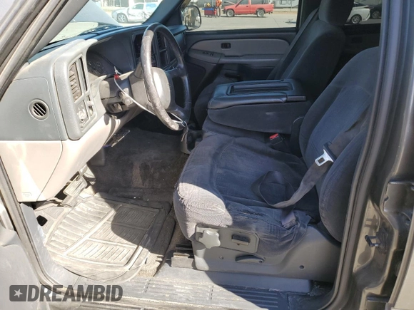 2002 Chevrolet Suburban LT with VIN 3GNEC16T62G229826, listed as a Copart auction lot 76776004 with 285,702 mi miles and Salvage Title. Bid and sale history available at carsss.com. Image 7.