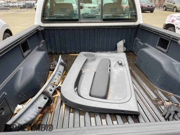 2010 Toyota Tacoma with VIN 5TENX4CN4AZ745562, listed as a IAAI auction lot 41849869 with 471,417 mi miles. Bid and sale history available at carsss.com. Image 8.