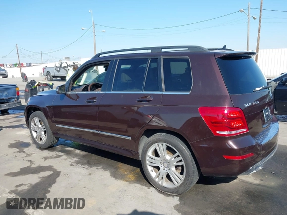 2013 Mercedes-Benz GLK 350 z VIN WDCGG8JB5DF996093, wystawiony jako IAAI lot #41615076 z przebiegiem 108 981 mil mil oraz . Historia ofert i sprzedaży dostępna na DreamBid. Obrazek 14.
