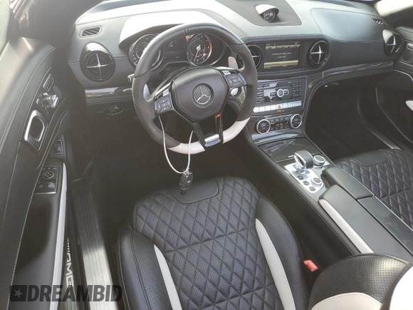 2015 Mercedes-Benz SL 63 AMG with VIN WDDJK7EA3FF031618, listed as a Copart auction lot 50321245 with 27,889 mi miles and Salvage title. Bid and sale history available at DreamBid. Image 8.