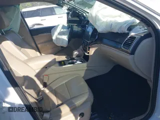 2019 Jeep Grand Cherokee Limited with VIN 1C4RJEBG9KC680641, listed as a IAAI auction lot 42316330 with 91,058 mi miles and . Bid and sale history available at DreamBid. Image 5.
