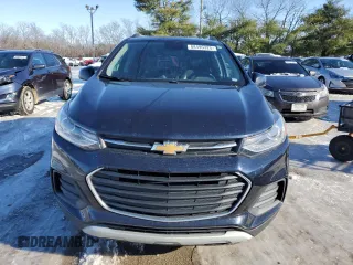 2021 Chevrolet Trax LT with VIN KL7CJPSB3MB321393, listed as a Copart auction lot 88495325 with 81,720 mi miles and Salvage Title. Bid and sale history available at carsss.com. Image 5.