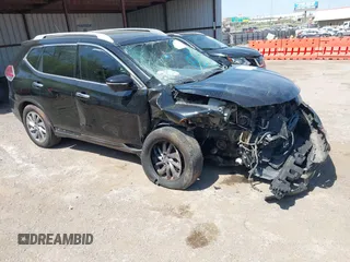 2014 Nissan Rogue S z VIN 5N1AT2MT9EC873033, wystawiony jako IAAI lot #41871332 z przebiegiem 148 427 mil mil oraz . Historia ofert i sprzedaży dostępna na DreamBid. Obrazek 1.