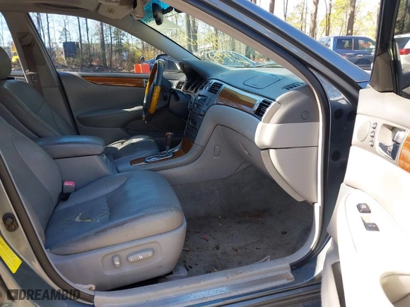 2006 Lexus ES 330 with VIN JTHBA30G365161618, listed as a IAAI auction lot 41502443 with 223,768 mi miles. Bid and sale history available at carsss.com. Image 5.