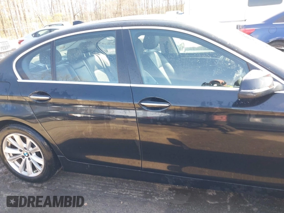 2014 BMW 5 Series 528i xDrive with VIN WBA5A7C56ED613918, listed as a IAAI auction lot 41744501 with 86,917 mi miles and . Bid and sale history available at DreamBid. Image 13.
