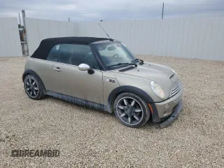 2007 MINI Convertible S z VIN WMWRH33557TL95520, wystawiony jako Copart lot #47685045 z przebiegiem 95 619 mil mil oraz Czysty tytuł • Clean title. Historia ofert i sprzedaży dostępna na DreamBid. Obrazek 4.
