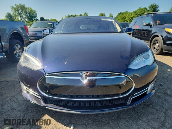 2014 Tesla Model S 60 z VIN 5YJSA1H11EFP39783, wystawiony jako Copart lot #65086315 z przebiegiem 175 480 mil mil oraz Czysty tytuł • Clean title. Historia ofert i sprzedaży dostępna na DreamBid. Obrazek 5.
