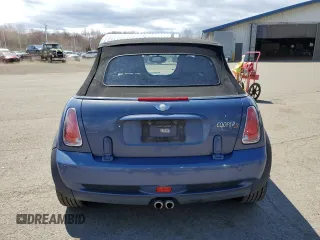 2007 MINI Convertible S z VIN WMWRH33507TL95604, wystawiony jako Copart lot #53272395 z przebiegiem 94 957 mil mil oraz Szkoda całkowita • Salvage title. Historia ofert i sprzedaży dostępna na DreamBid. Obrazek 6.