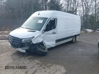 2020 Mercedes-Benz Sprinter Cargo with VIN W1Y4ECHYXLP236211, listed as a IAAI auction lot 41705378 with 139,901 mi miles and . Bid and sale history available at carsss.com. Image 16.