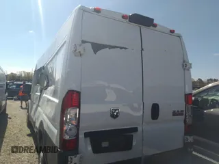 2018 Ram ProMaster Cargo with VIN 3C6URVJG3JE114543, listed as a IAAI auction lot 39218428 with 194,482 mi miles. Bid and sale history available at carsss.com. Image 3.