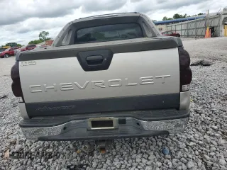2006 Chevrolet Avalanche Z71 z VIN 3GNEK12ZX6G111877, wystawiony jako Copart lot #58907305 z przebiegiem 230 609 mil mil oraz Szkoda całkowita • Salvage title. Historia ofert i sprzedaży dostępna na DreamBid. Obrazek 6.