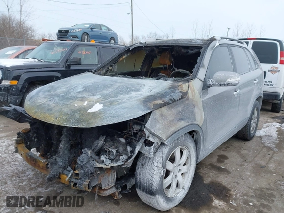 2011 Kia Sorento LX with VIN 5XYKT4A11BG043208, listed as a IAAI auction lot 41385671 with 1 mi miles. Bid and sale history available at carsss.com. Image 2.