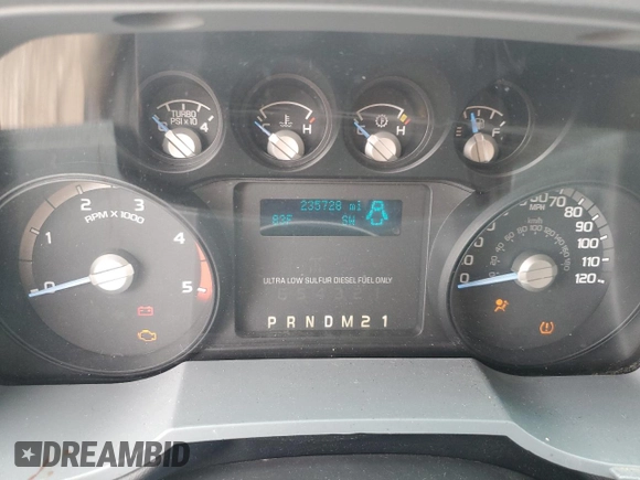2014 Ford F-250 XL with VIN 1FT7W2BT4EEB48646, listed as a Copart auction lot 62489945 with 235,728 mi miles and Salvage title. Bid and sale history available at DreamBid. Image 9.