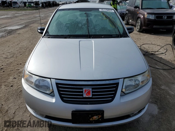 2005 Saturn ION ION 3 z VIN 1G8AL52F35Z132368, wystawiony jako Copart lot #76170824 z przebiegiem Nie podano mil oraz Nie do naprawy. Historia ofert i sprzedaży dostępna na DreamBid. Obrazek 5.