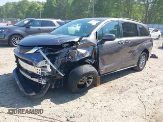 2021 Toyota Sienna XLE z VIN 5TDYRKEC0MS007394, wystawiony jako IAAI lot #42080004 z przebiegiem 75 553 mil mil oraz . Historia ofert i sprzedaży dostępna na DreamBid. Obrazek 20.