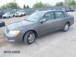 2004 Toyota Avalon XL with VIN 4T1BF28B14U380288, listed as a IAAI auction lot 42228778 with 321,988 mi miles and . Bid and sale history available at carsss.com. Image 2.