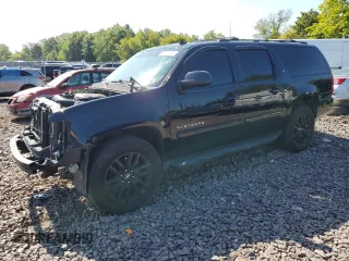 2014 Chevrolet Suburban LT with VIN 1GNSKJE72ER131763, listed as a Copart auction lot 69026754 with 186,248 mi miles and Salvage Title. Bid and sale history available at carsss.com. Image 1.