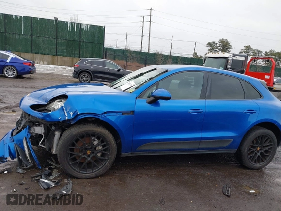 2016 Porsche Macan S с VIN WP1AB2A57GLB46214, выставлен на аукционе IAAI как лот 41537161 с пробегом Не указан миль и . История ставок и продаж доступна на DreamBid. Изображение 14.