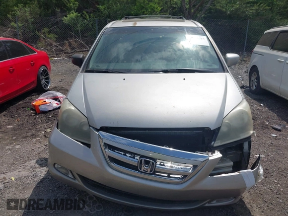 2007 Honda Odyssey Touring with VIN 5FNRL38877B002351, listed as a IAAI auction lot 41930355 with 254,929 mi miles. Bid and sale history available at carsss.com. Image 6.
