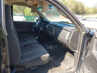 2001 Dodge Dakota with VIN 1B7FL26X71S298506, listed as a IAAI auction lot 42078981 with 193,818 mi miles. Bid and sale history available at carsss.com. Image 5.