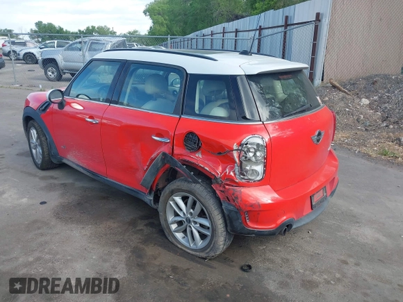 2012 MINI Countryman S with VIN WMWZC5C54CWM13041, listed as a IAAI auction lot 42244303 with 139,733 mi miles and . Bid and sale history available at DreamBid. Image 3.