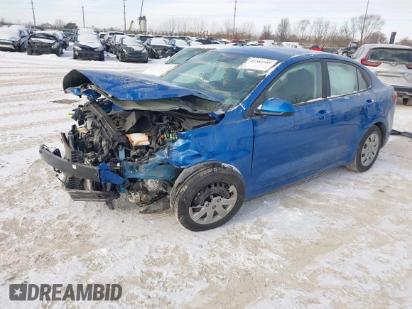 2021 Kia Rio S with VIN 3KPA24AD3ME423255, listed as a IAAI auction lot 41381989 with 18,802 mi miles. Bid and sale history available at carsss.com. Image 2.