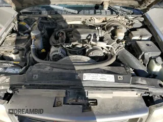 1998 GMC Sonoma SLS w/1SJ Pkg with VIN 1GTCT19W8W8532706, listed as a Copart auction lot 86663874 with 185,800 mi miles and Salvage Title. Bid and sale history available at carsss.com. Image 11.