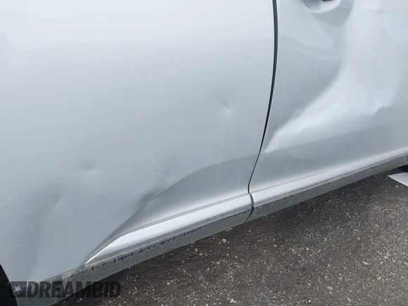 2010 Lexus RX 350 z VIN 2T2BK1BA5AC070076, wystawiony jako IAAI lot #41656317 z przebiegiem 191 751 mil mil oraz . Historia ofert i sprzedaży dostępna na DreamBid. Obrazek 19.