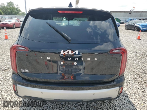 2024 Kia Telluride LX with VIN 5XYP24GC2RG494627, listed as a Copart auction lot 57634015 with 32,680 mi miles and Salvage title. Bid and sale history available at DreamBid. Image 6.