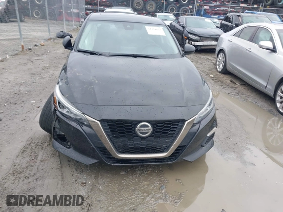 2022 Nissan Altima 2.0 SR with VIN 1N4AL4CV4NN330346, listed as a IAAI auction lot 41310227 with 33,633 mi miles. Bid and sale history available at carsss.com. Image 11.