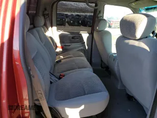 2002 Ford F-150 XLT with VIN 1FTRW08L02KB81578, listed as a Copart auction lot 47069215 with 201,148 mi miles and Salvage Title. Bid and sale history available at carsss.com. Image 10.
