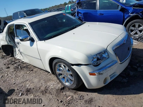 2005 Chrysler 300 with VIN 2C3AA63H75H170384, listed as a IAAI auction lot 41812822 with 1 mi miles. Bid and sale history available at carsss.com. Image 1.