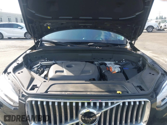 2022 Volvo XC90 Inscription with VIN YV4BR0CLXN1792757, listed as a IAAI auction lot 41598032 with 38,541 mi miles and . Bid and sale history available at DreamBid. Image 10.