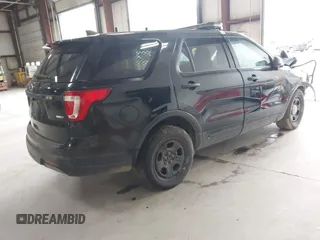 2018 Ford Police Interceptor Utility z VIN 1FM5K8AR5JGB91950, wystawiony jako IAAI lot #41976863 z przebiegiem Nie podano mil oraz . Historia ofert i sprzedaży dostępna na DreamBid. Obrazek 4.