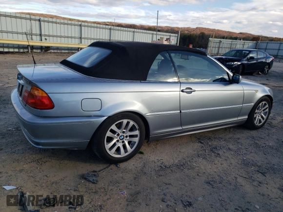 2004 BMW 3 Series 325Ci with VIN WBABW33434PL33682, listed as a Copart auction lot 81960894 with 135,460 mi miles and Salvage Title. Bid and sale history available at carsss.com. Image 3.