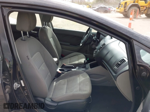 2016 Kia Forte EX with VIN KNAFX4A87G5473485, listed as a IAAI auction lot 41998571 with 133,999 mi miles. Bid and sale history available at carsss.com. Image 5.