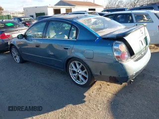 2002 Nissan Altima SE with VIN 1N4BL11E62C115936, listed as a IAAI auction lot 41593574 with 999,999 mi miles. Bid and sale history available at carsss.com. Image 3.