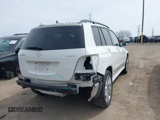 2015 Mercedes-Benz GLK with VIN WDCGG8JB8FG437814, listed as a IAAI auction lot 41856759 with 87,565 mi miles. Bid and sale history available at carsss.com. Image 4.