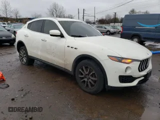 2018 Maserati Levante S with VIN ZN661YUA2JX299328, listed as a Copart auction lot 42478323 with 74,424 mi miles. Bid and sale history available at carsss.com. Image 4.
