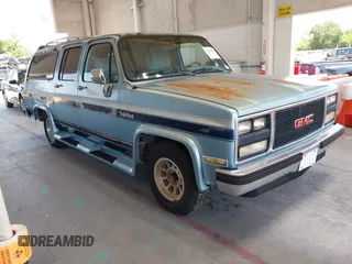 1989 GMC Suburban with VIN 1GKER16K7KF509078, listed as a IAAI auction lot 42593032 with 86,175 mi miles and . Bid and sale history available at DreamBid. Image 1.