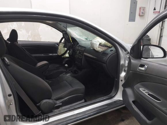 2009 Pontiac G5 with VIN 1G2AL18HX97132901, listed as a IAAI auction lot 41402858 with 1 mi miles. Bid and sale history available at carsss.com. Image 5.