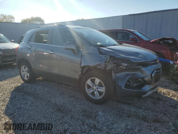 2020 Chevrolet Trax LT z VIN 3GNCJLSB7LL321218, wystawiony jako Copart lot #79774344 z przebiegiem Nie podano mil oraz Szkody całkowita. Historia ofert i sprzedaży dostępna na DreamBid. Obrazek 4.