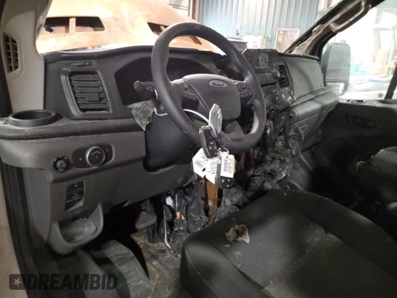 2021 Ford Transit Cargo с VIN 1FTBR1Y8XMKA57086, выставлен на аукционе Copart как лот 41870105 с пробегом Не указан миль и Списание • Salvage title. История ставок и продаж доступна на DreamBid. Изображение 8.